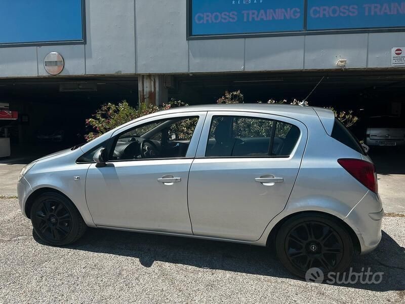 Usata Opel Corsa 75 CV (55 kW) 2008 Grigio Utilitaria