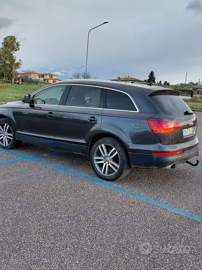 Usata Audi Q7 240 CV (176 kW) 2006 Grigio SUV