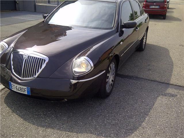 Lancia engine picture