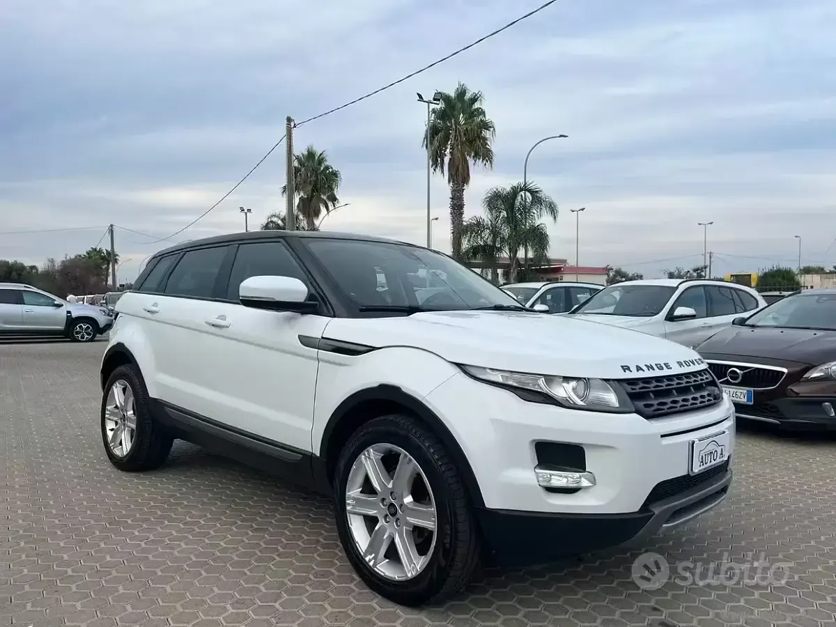 Usata Land Rover Range Rover evoque Prestige 150 CV (110 kW) 2013 Bianco SUV