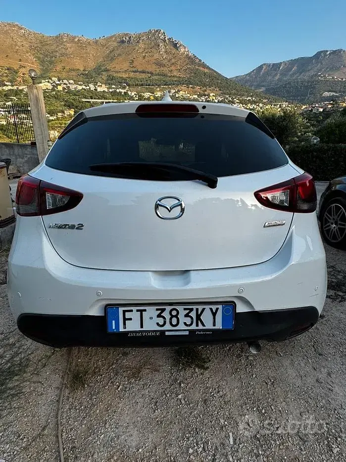 Usata Mazda 2 75 CV (55 kW) 2019 Bianco Berlina