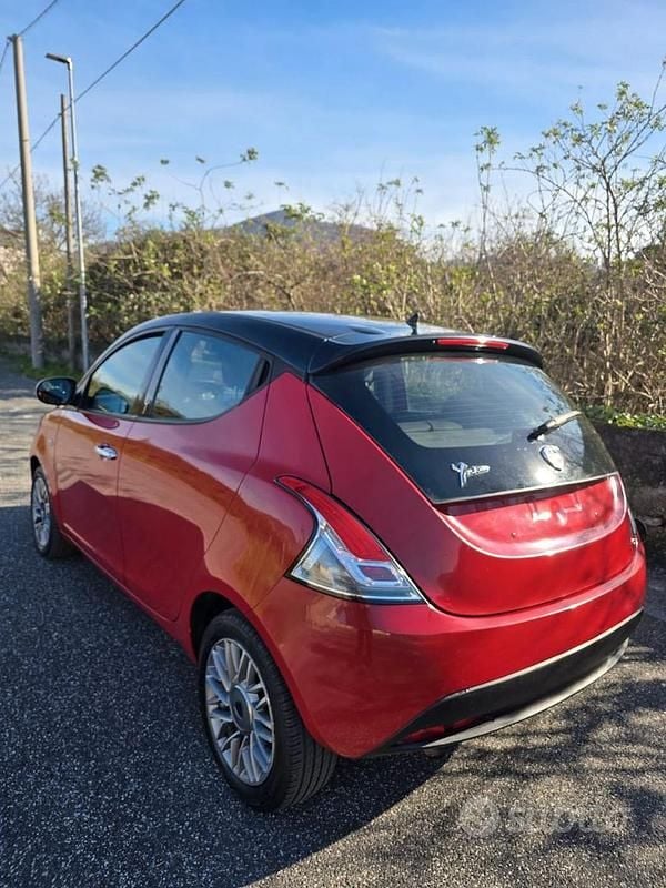Usata Lancia Ypsilon 2013 Rosso Utilitaria