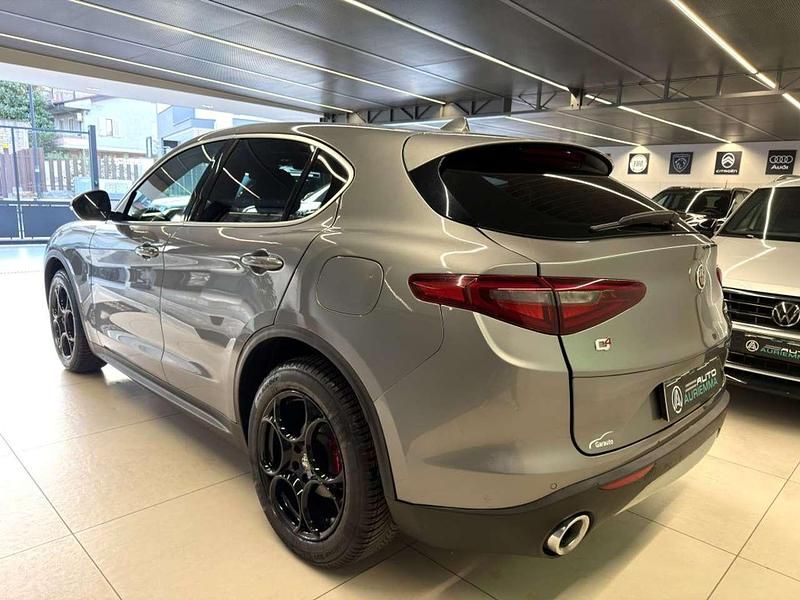 Usata Alfa Romeo Stelvio Executive 210 CV (154 kW) 2018 Grigio SUV