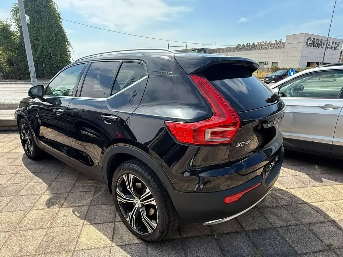 Usata Volvo XC40 Inscription 179 CV (131 kW) 2021 Nero SUV
