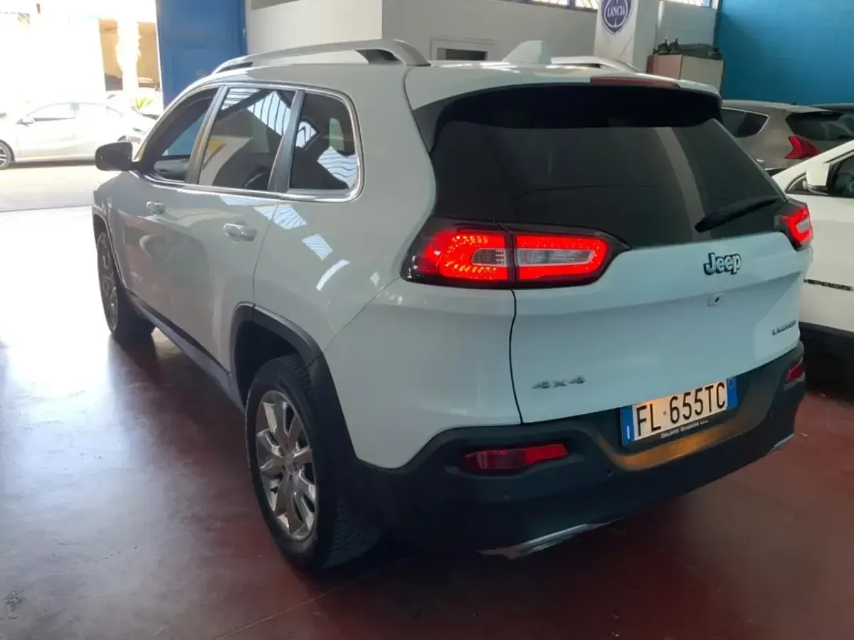 Usata Jeep Cherokee Limited 199 CV (146 kW) 2017 Bianco SUV