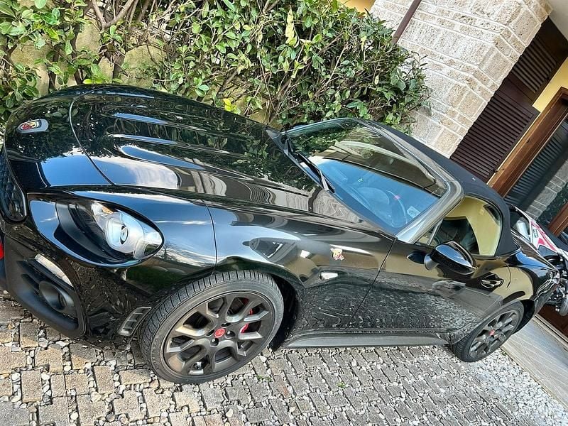 Usata Abarth 124 Spider 170 CV (125 kW) 2018 Nero Cabrio