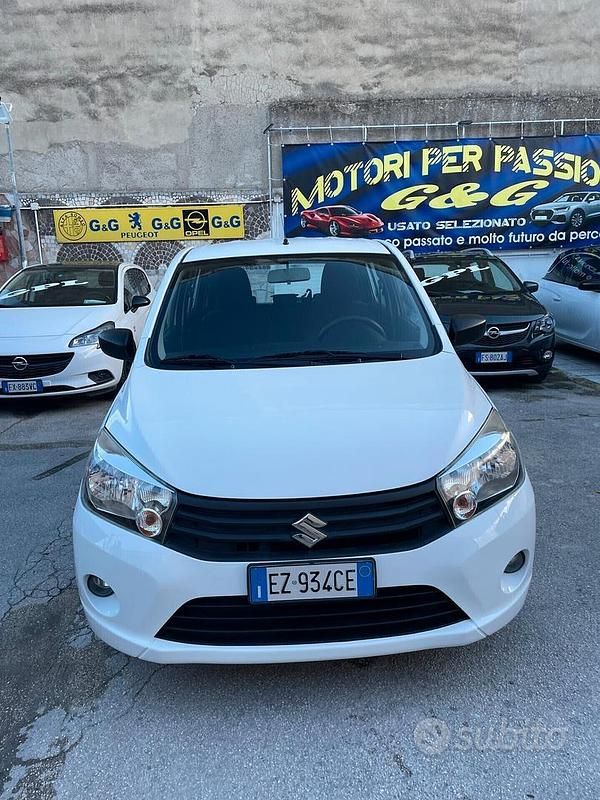 Bianco Usata 2015 Suzuki Celerio Style Due volumi | 5800 € (Buon prezzo) - Immagine 1/4