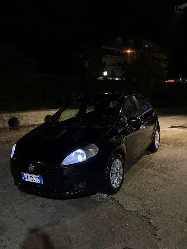 Usata Fiat Grande Punto Active 75 CV (55 kW) 2006 Utilitaria