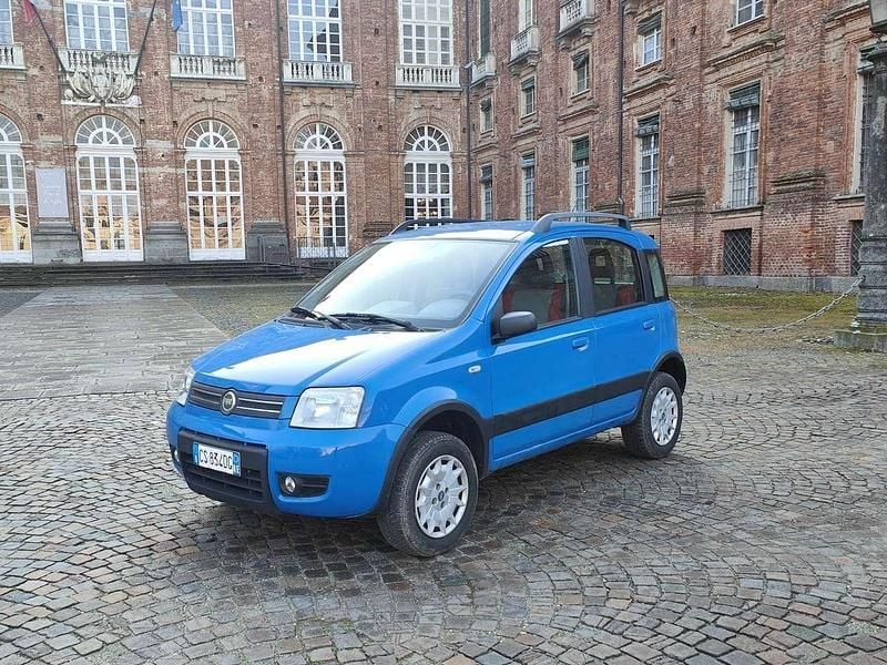 Blu/azzurro Usata 2005 Fiat Panda 4x4 Climbing Due volumi | 5000 € (Ottimo prezzo) - Immagine 1/4