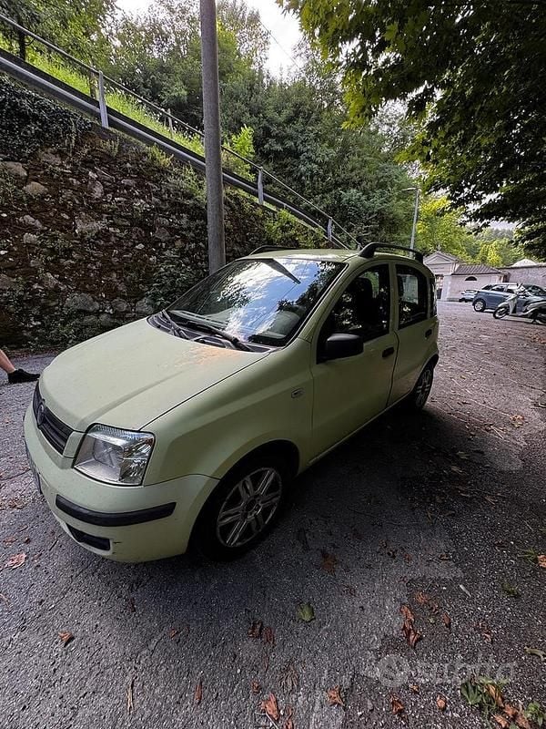 Usata Fiat Panda 60 CV (44 kW) 2006 Verde Utilitaria