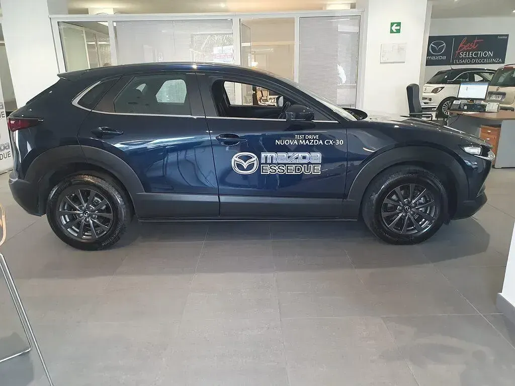 Usata Mazda CX-30 140 CV (102 kW) 2025 Deep crystal blue SUV