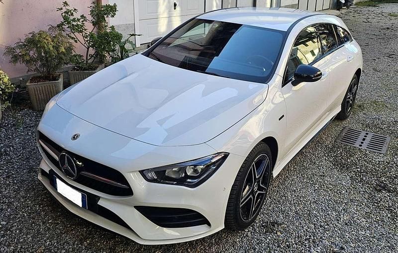 Usata Mercedes CLA250e Shooting Brake Premium 160 CV (117 kW) 2021 Station wagon