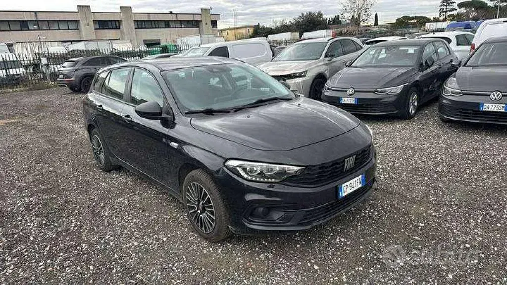 Usata Fiat Tipo 101 CV (74 kW) 2023 Other Station wagon