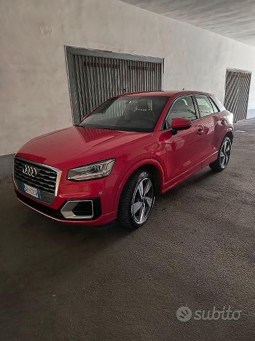 Usata Audi Q2 Admired 116 CV (85 kW) 2020 Rosso SUV