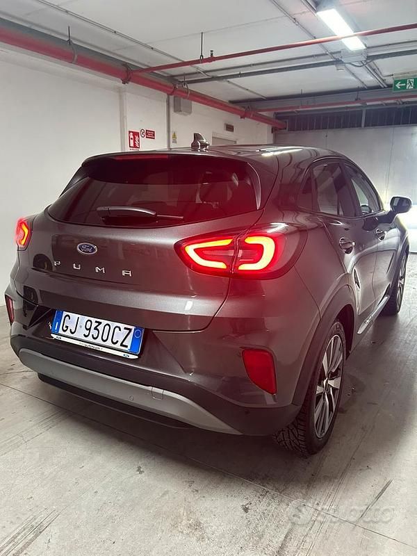 Usata Ford Puma Titanium X 120 CV (88 kW) 2022 Grigio Berlina