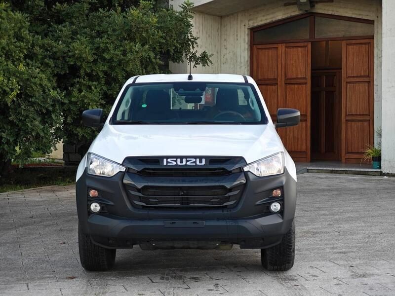 Usata Isuzu D-Max 163 CV (119 kW) 2024 Bianco Pick-up