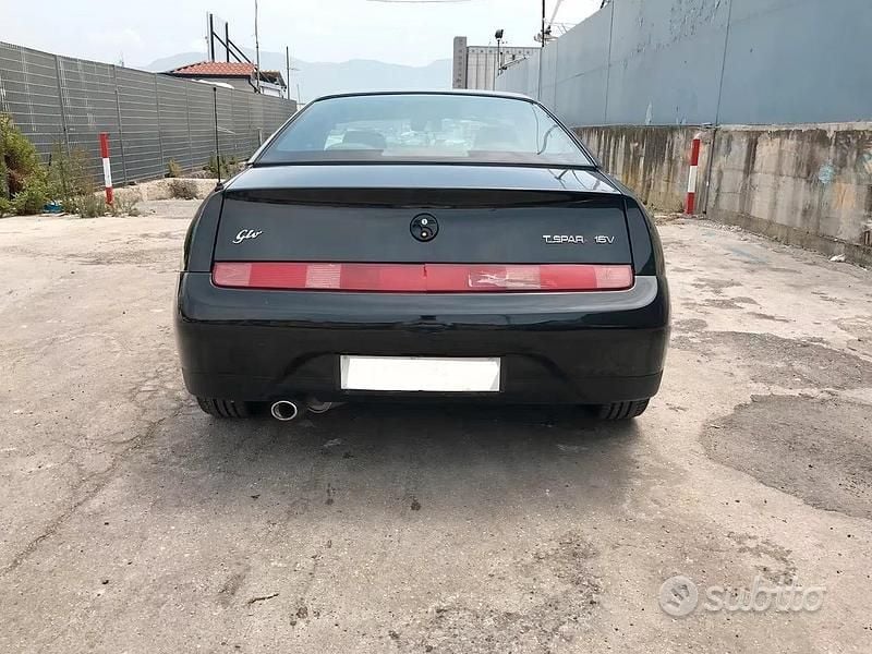 Usata Alfa Romeo GTV 150 CV (110 kW) 1997 Nero Coupé