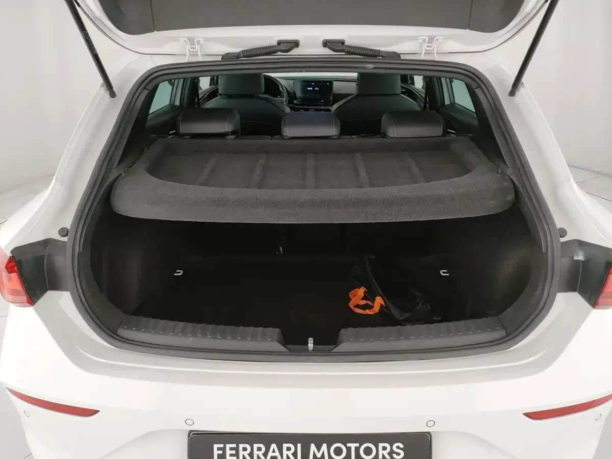 Usata Cupra Leon 149 CV (109 kW) 2024 Bianco Berlina