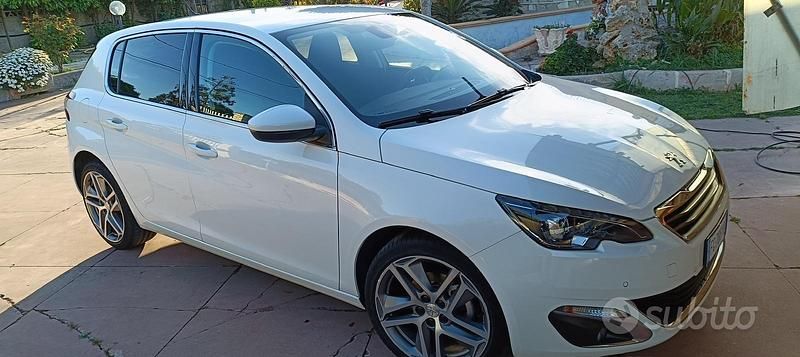 Usata Peugeot 308 Allure 120 CV (88 kW) 2017 Berlina