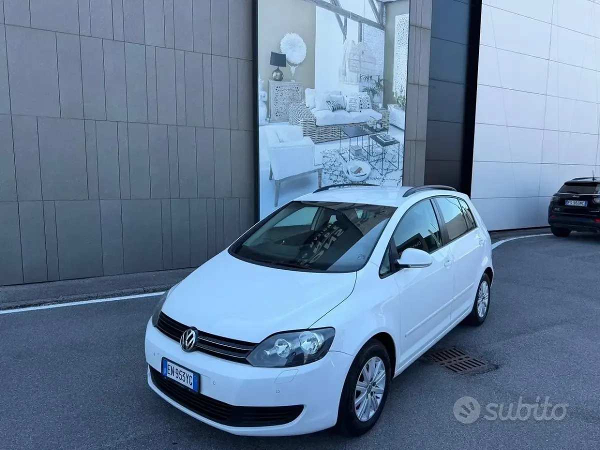 Usata VW Golf Plus Cross Highline 105 CV (77 kW) 2013 Bianco Station wagon