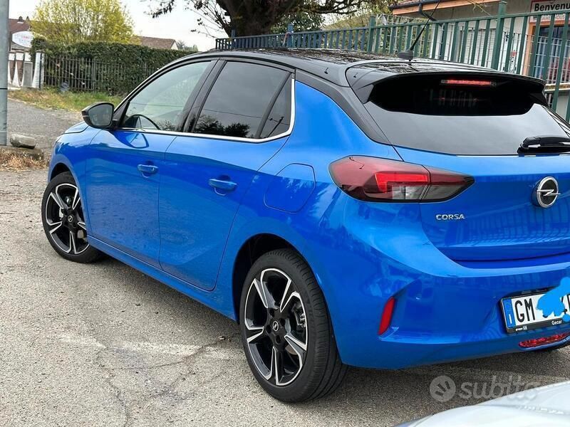 Usata Opel Corsa 102 CV (75 kW) 2023 Blu Berlina