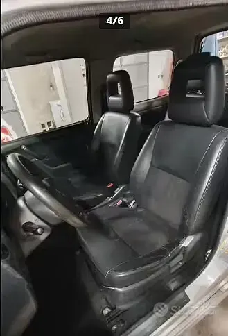 Usata Suzuki Jimny 86 CV (63 kW) 2007 Grigio SUV