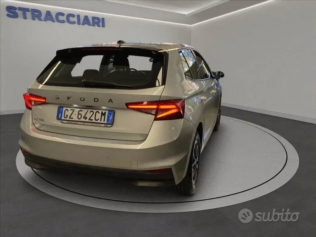 Usata Skoda Fabia 80 CV (58 kW) 2025 Grigio metallizzato Utilitaria