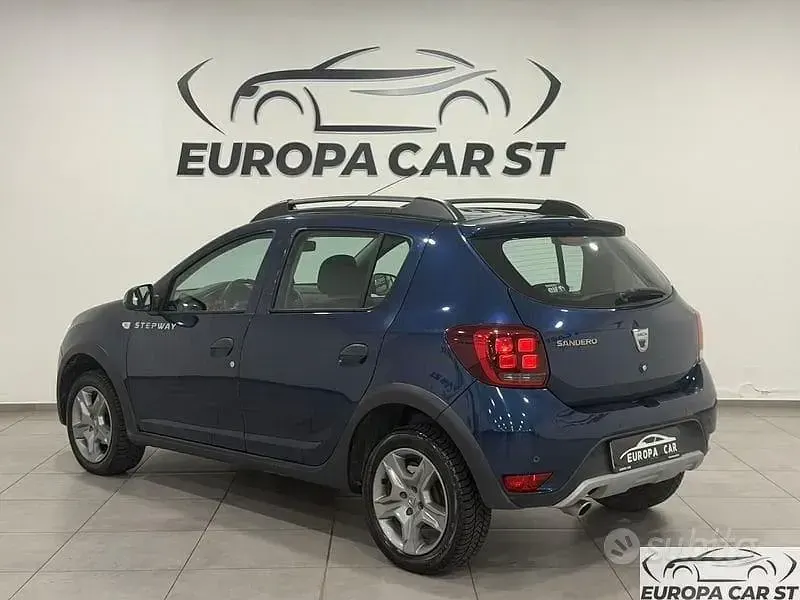 Usata Dacia Sandero 90 CV (66 kW) 2018 Blu/azzurro Berlina