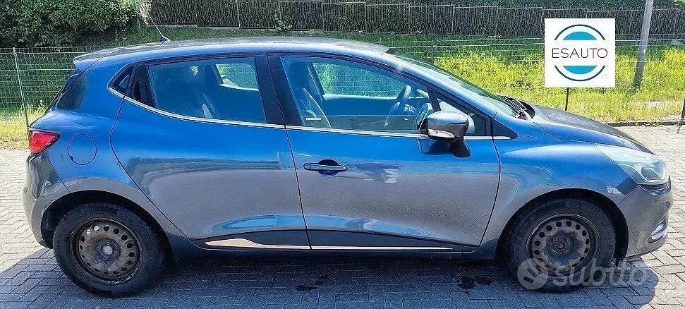 Usata Renault Clio IV Zen 73 CV (53 kW) 2017 Grigio Berlina