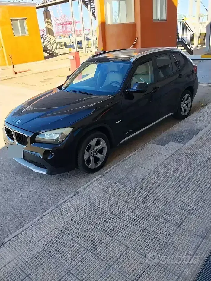 Usata BMW X1 143 CV (105 kW) 2011 Nero SUV