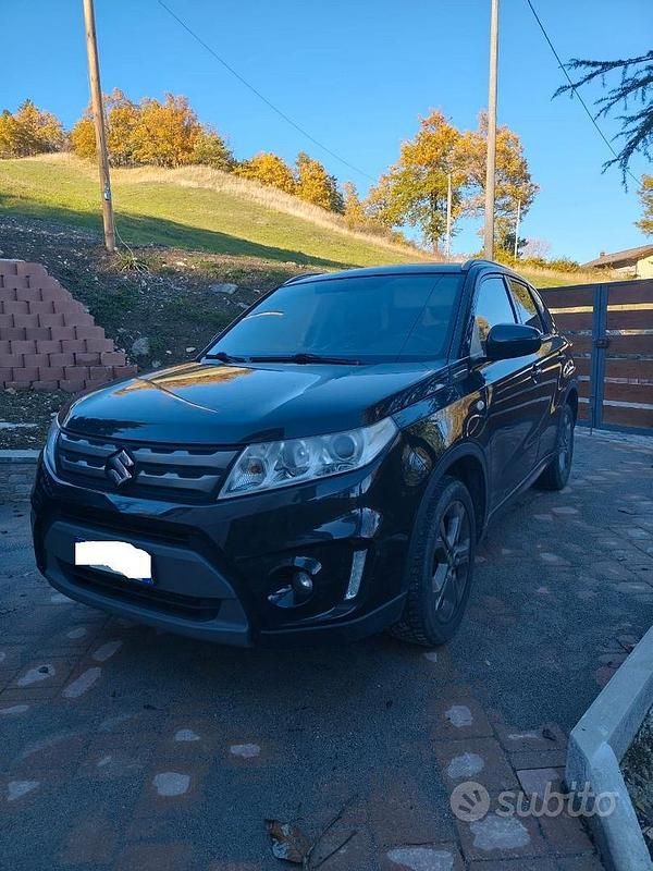 Nero Usata 2018 Suzuki Vitara Tre volumi | 11.500 € (Super prezzo) - Immagine 1/4
