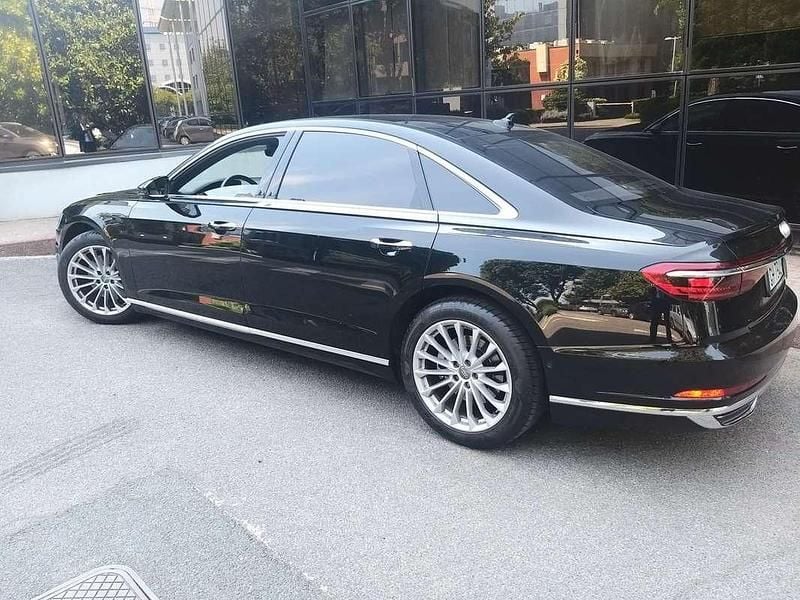 Usata Audi A8L Ambiente 286 CV (210 kW) 2020 Nero Berlina