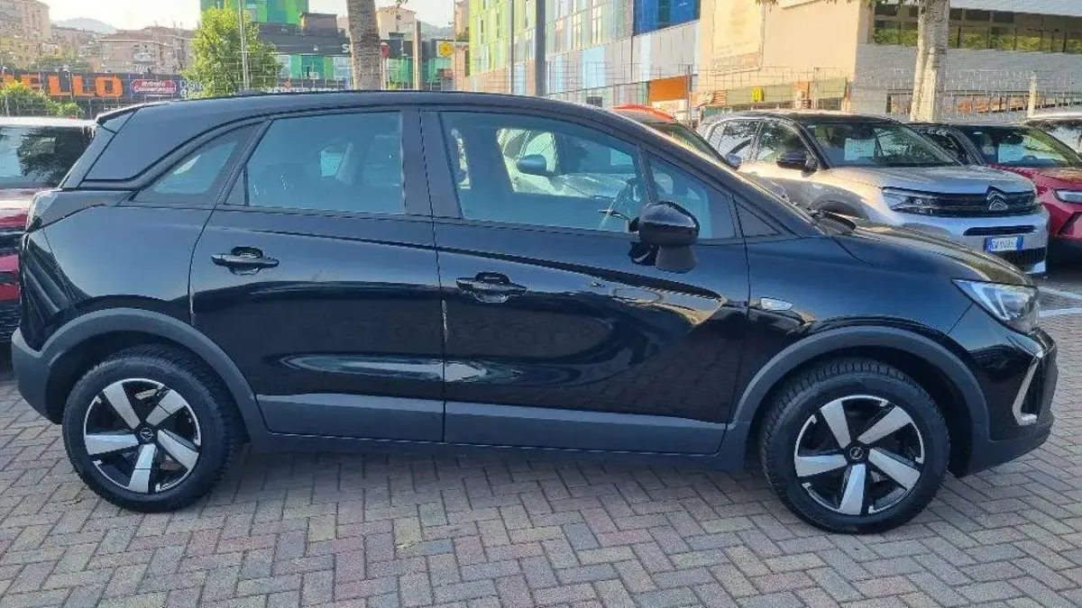 Usata Opel Crossland Edition 110 CV (80 kW) 2021 Nero SUV
