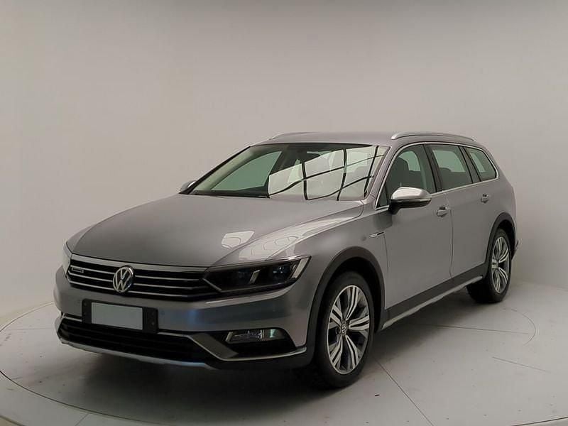 Usata VW Passat Alltrack 240 CV (176 kW) 2018 Pyrit silver met Station wagon