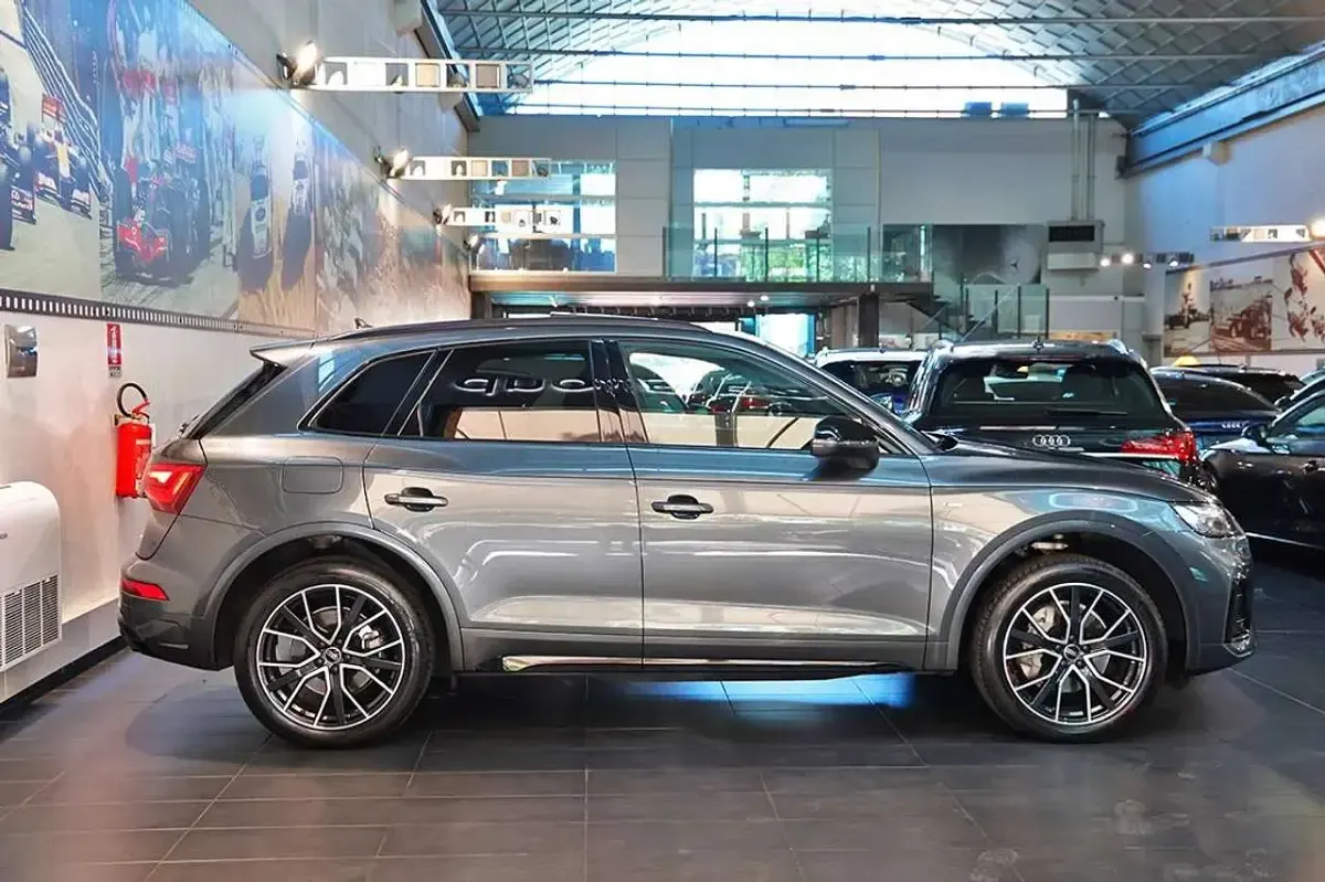 Usata Audi Q5 S-line plus 204 CV (150 kW) 2023 Grigio SUV