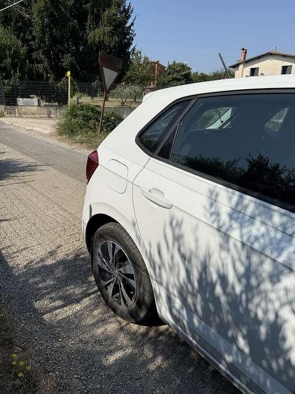 Usata VW Polo Comfortline 75 CV (55 kW) 2017 Bianco Berlina