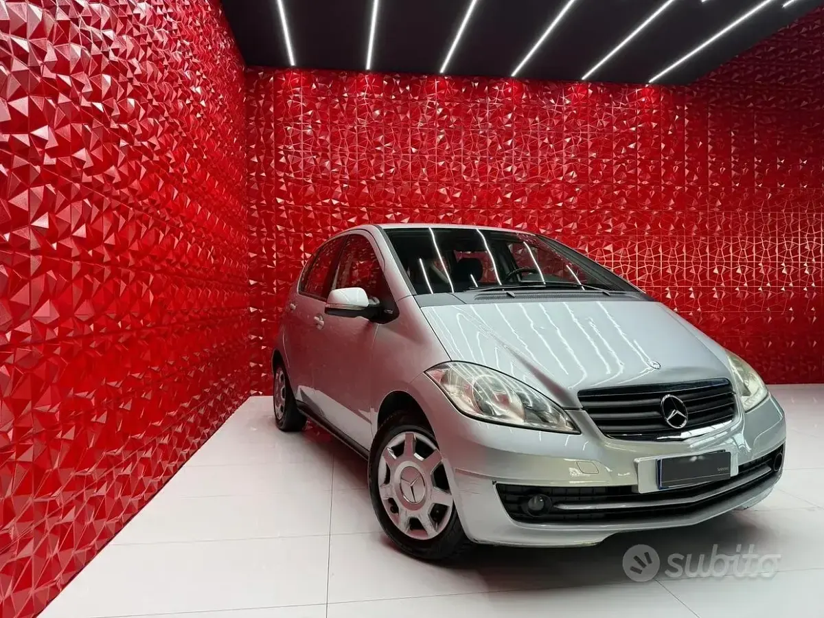 Usata Mercedes A160 Edition 95 CV (69 kW) 2010 Grigio Berlina