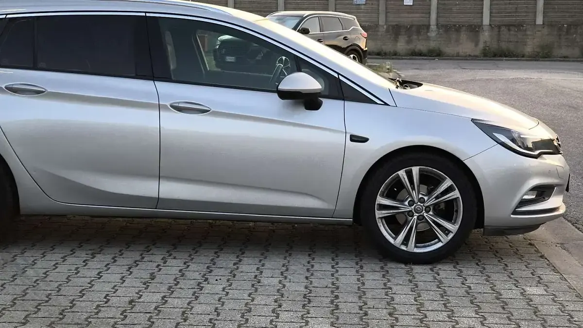 Usata Opel Astra Innovation 110 CV (80 kW) 2018 Station wagon