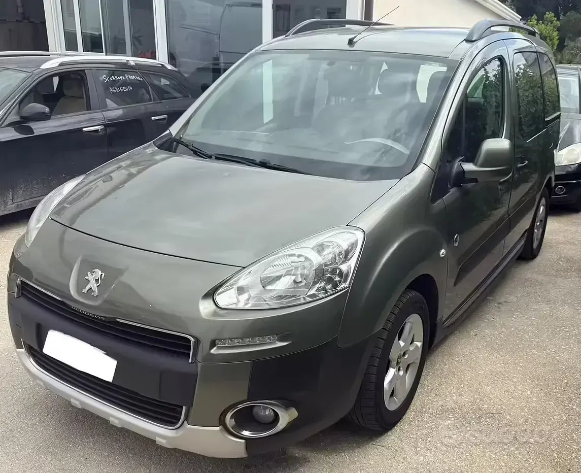 Usata Peugeot Partner 92 CV (67 kW) 2011 Verde Monovolume
