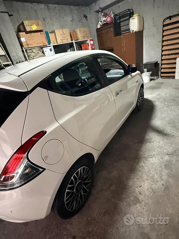 Usata Lancia Ypsilon Gold 2020 Bianco Utilitaria