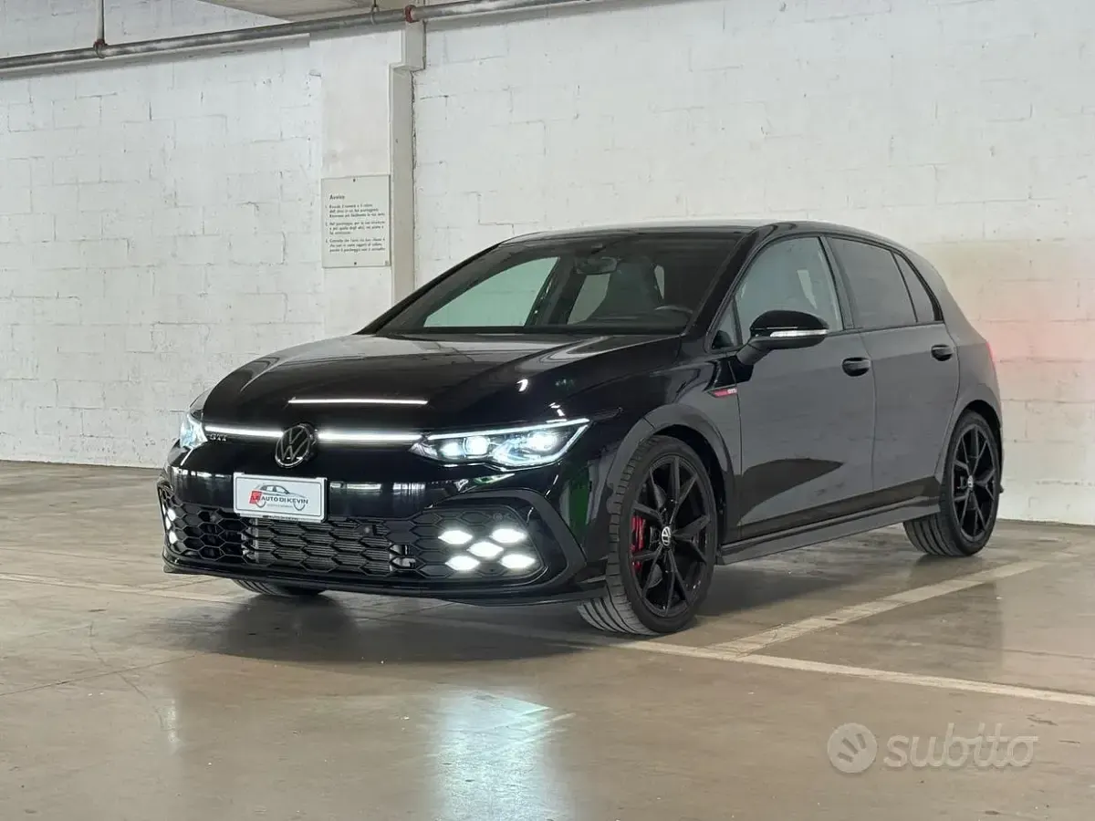Usata VW Golf VIII GTI 245 CV (180 kW) 2024 Nero Berlina