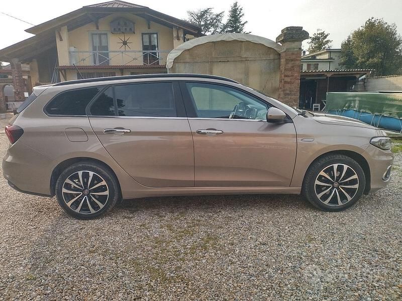 Usata Fiat Tipo 120 CV (88 kW) 2019 Station wagon