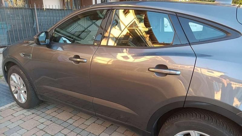 Usata Jaguar E-Pace 150 CV (110 kW) 2018 Grigio SUV