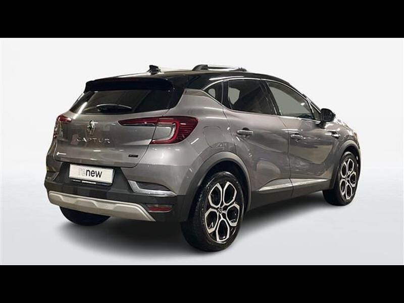 Usata Renault Captur Techno 145 CV (106 kW) 2022 Grigio scuro SUV