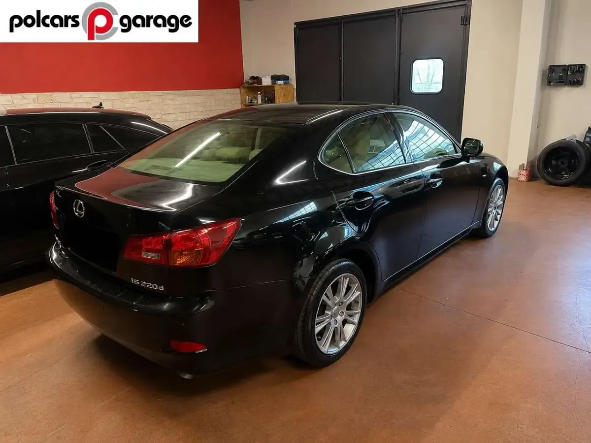 Usata Lexus IS220d Luxury Line 177 CV (130 kW) 2008 Nero Berlina