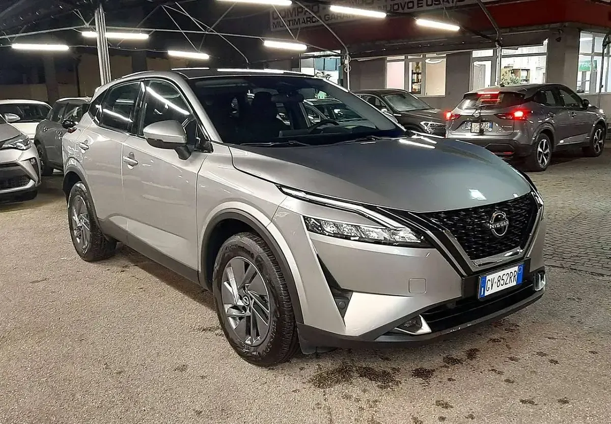Usata Nissan Qashqai 158 CV (116 kW) 2024 Argento SUV