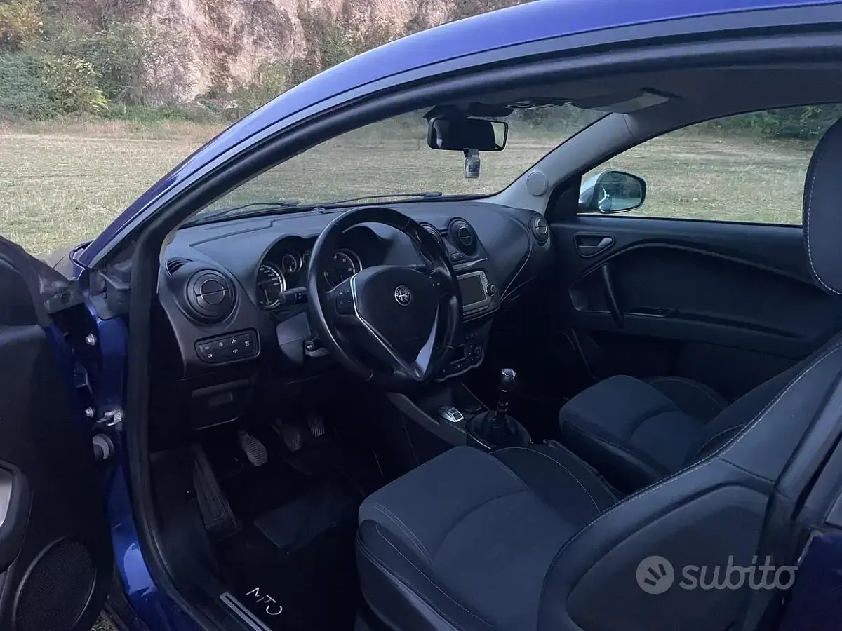 Usata Alfa Romeo MiTo Super 95 CV (69 kW) 2017 Blu/azzurro Utilitaria