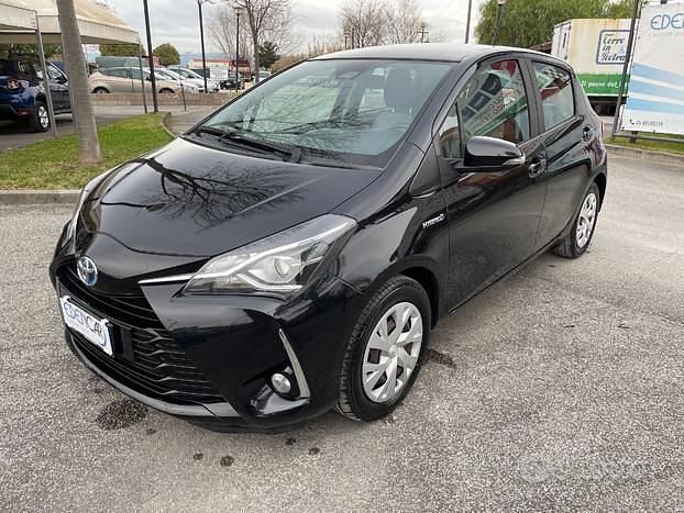 Usata Toyota Yaris Business Edition 108 CV (79 kW) 2020 Berlina