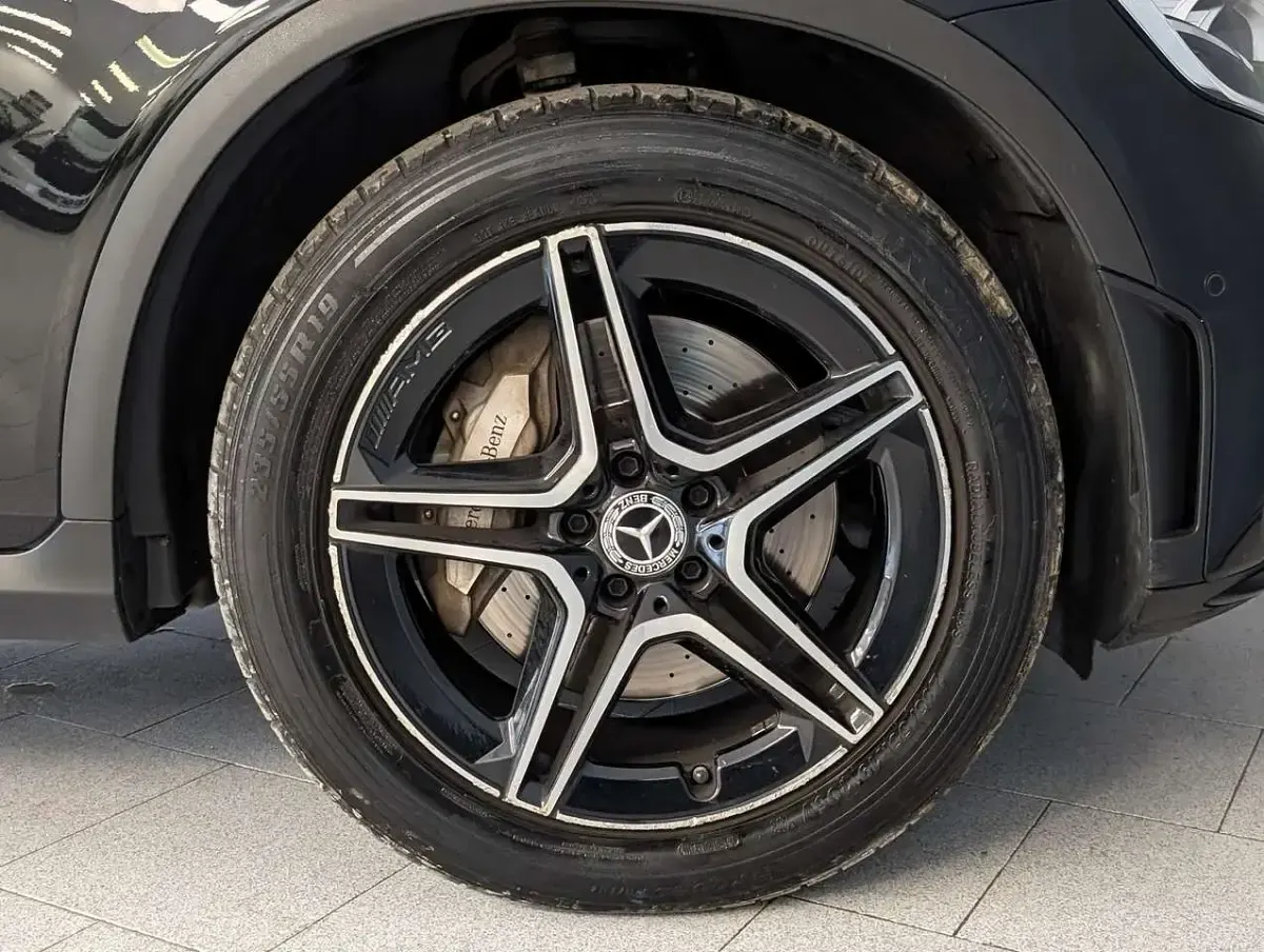 Usata Mercedes GLC200 AMG line 163 CV (119 kW) 2022 Nero SUV