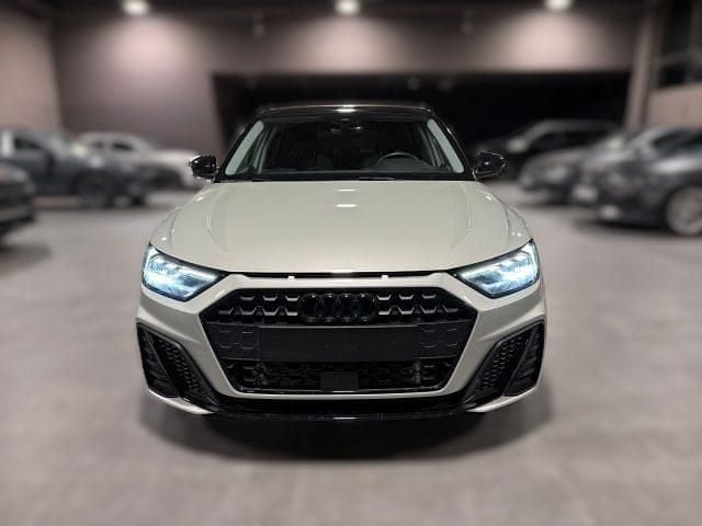 Usata Audi A1 Black Edition 116 CV (85 kW) 2025 Argento metallizzato SUV